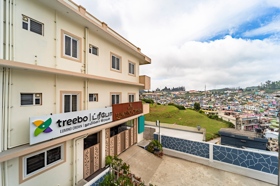 treebo lumino crown 850 meters from ooty lake