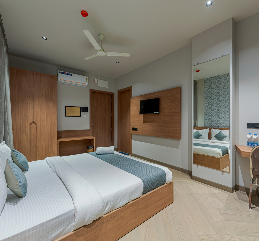 hotel purnima regency riverfront