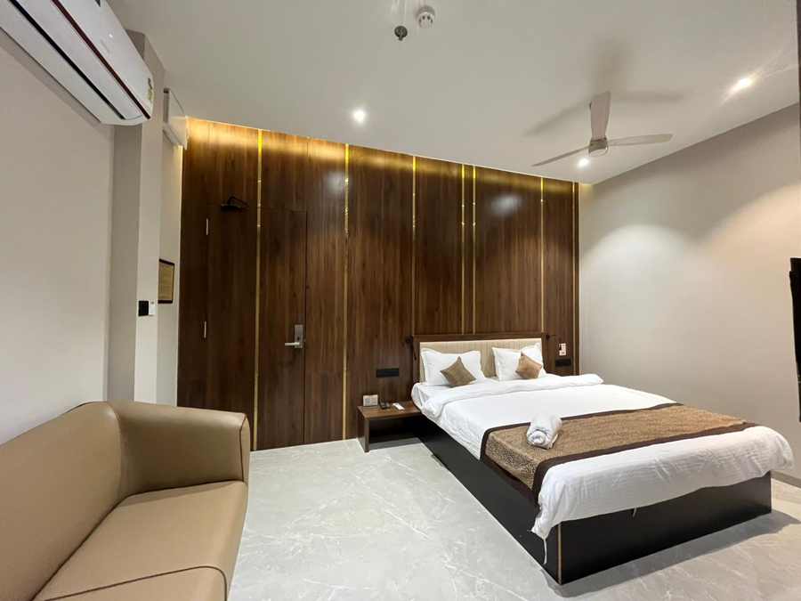 hotel purnima regency dhule