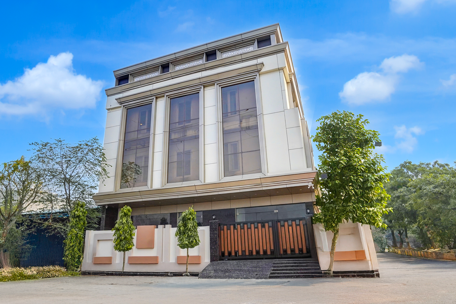 The Byke Boutique Tejjora - Lucknow,Gomti Nagar,3 star