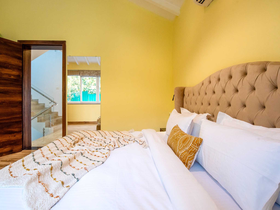 the infinity pool villa hotel by dancenter baga beach goa