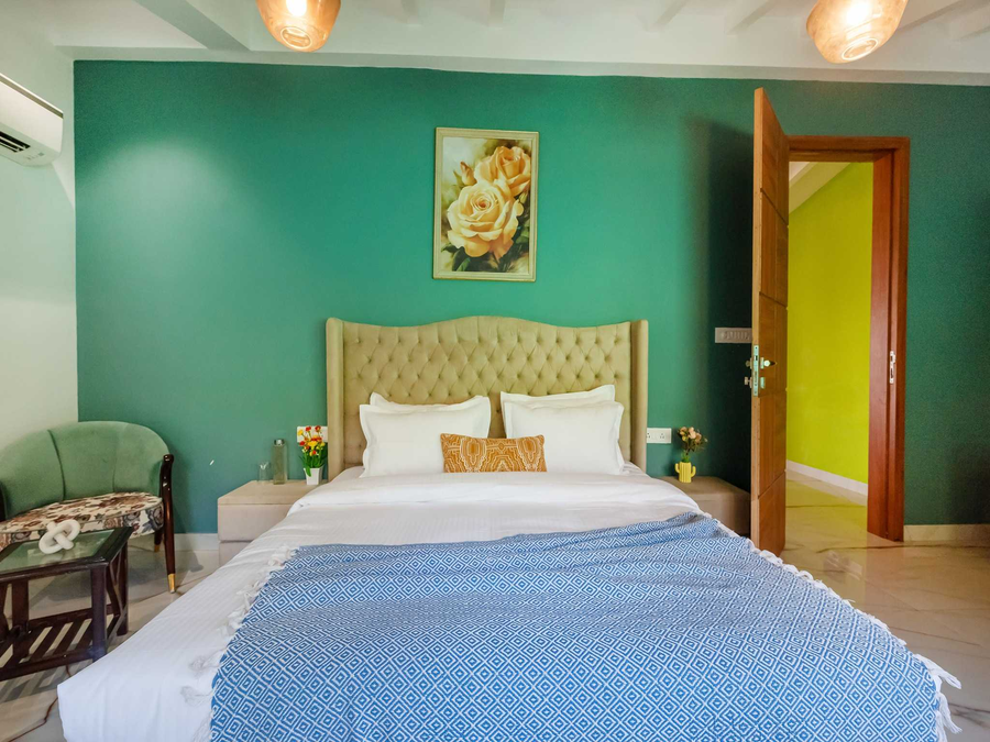 the infinity pool villa hotel by dancenter baga beach goa