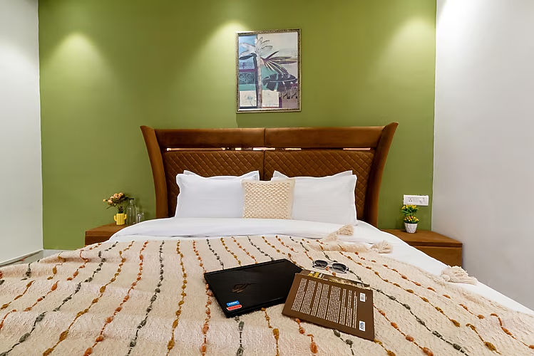 the infinity pool villa hotel by dancenter baga beach goa