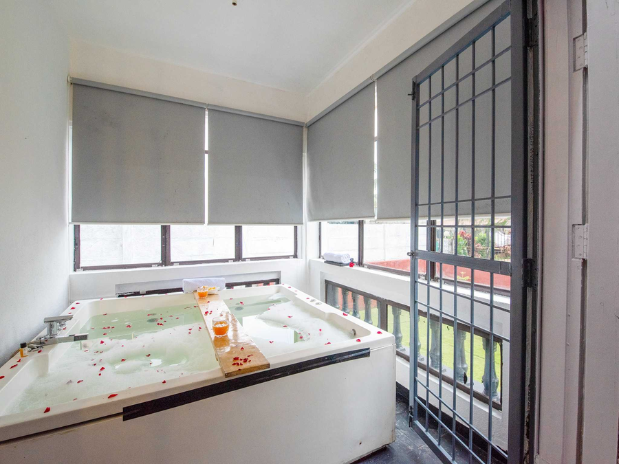 mountain mist villa by palette homes 2bhk jacuzzi pool lonavala