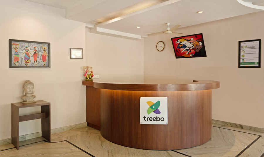 treebo golden leaf ddn