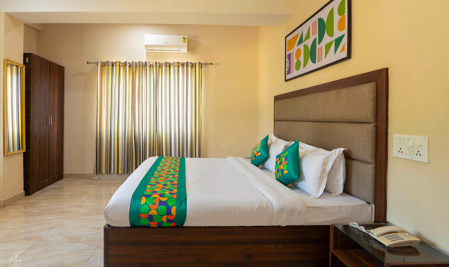 treebo golden leaf ddn