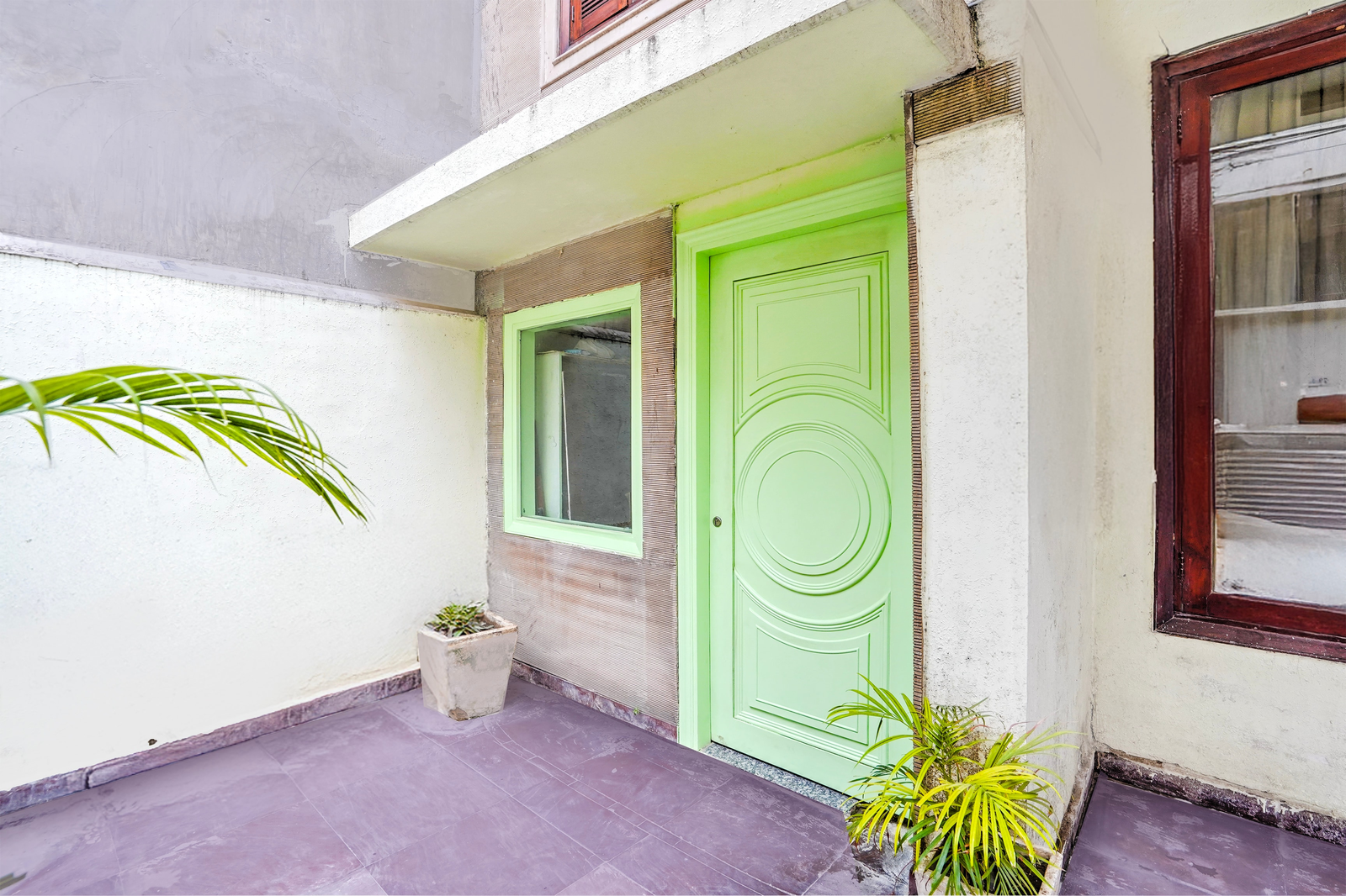 palette hotel cotts villa vasant kunj new delhi