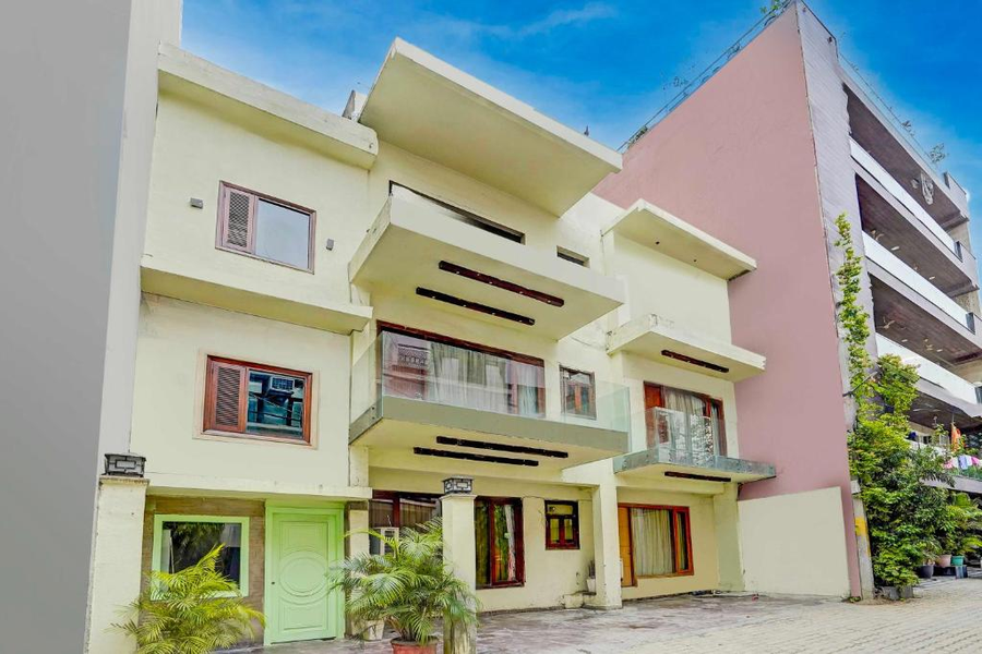 Palette Hotel Cotts Villa Vasant Kunj New Delhi,,4 star