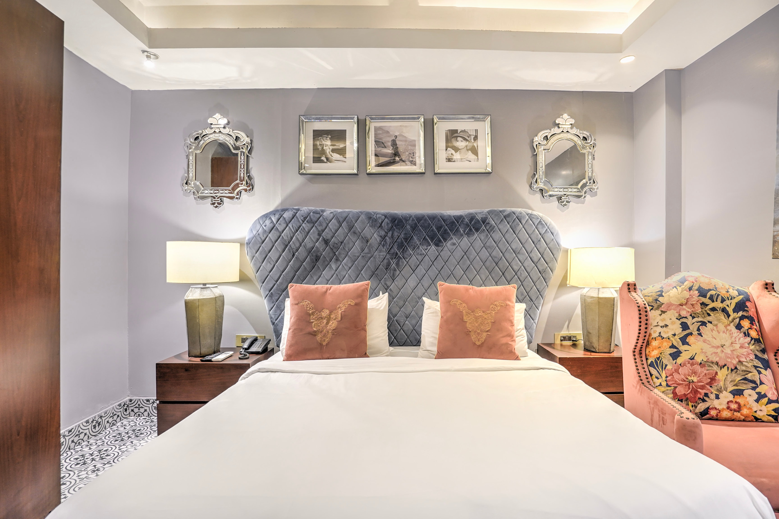 palette hotel cotts villa vasant kunj new delhi