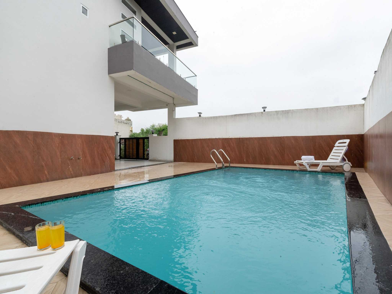 sunset view 5bhk villa by dancenter pvt pool udaipur