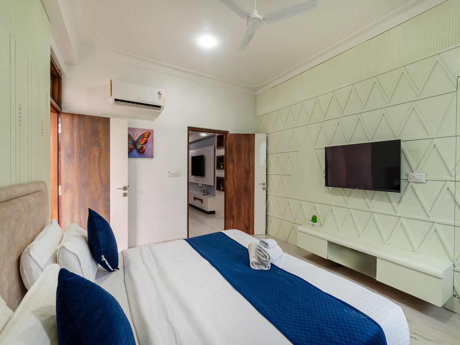 sunset view 5bhk villa by dancenter pvt pool udaipur