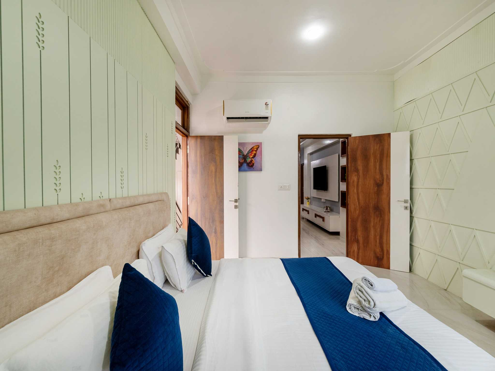 sunset view 5bhk villa by dancenter pvt pool udaipur