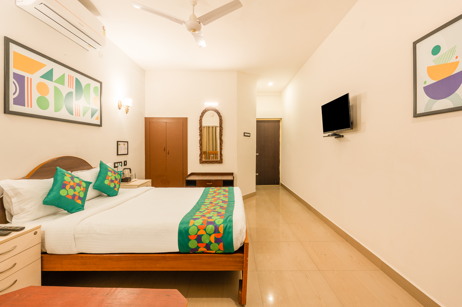 treebo golden paradise