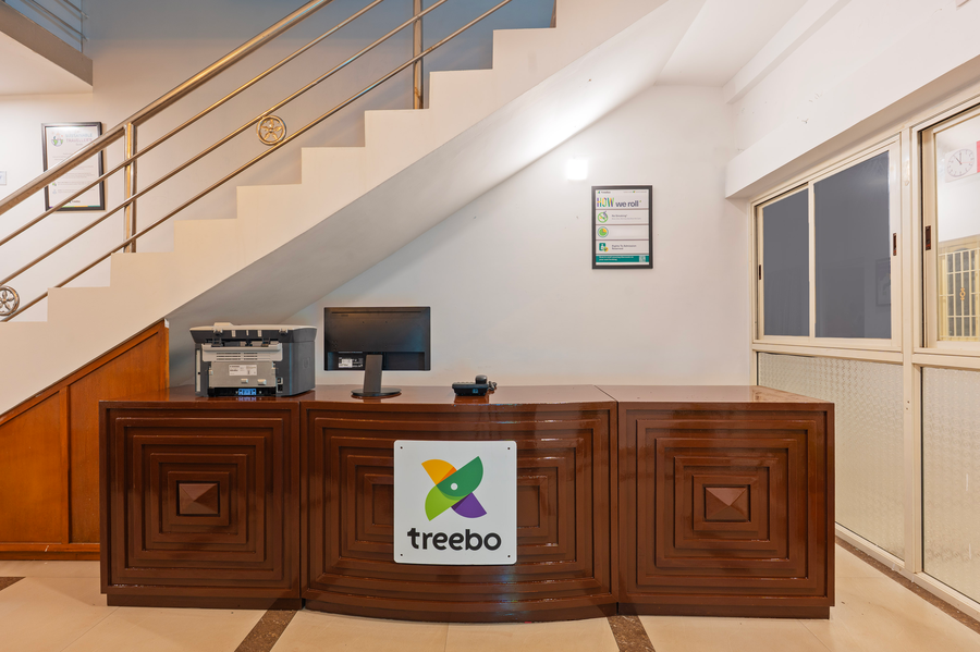 treebo golden paradise