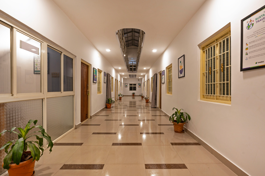 treebo golden paradise