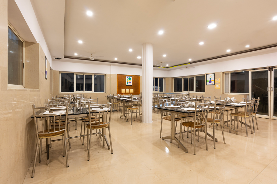 treebo golden paradise