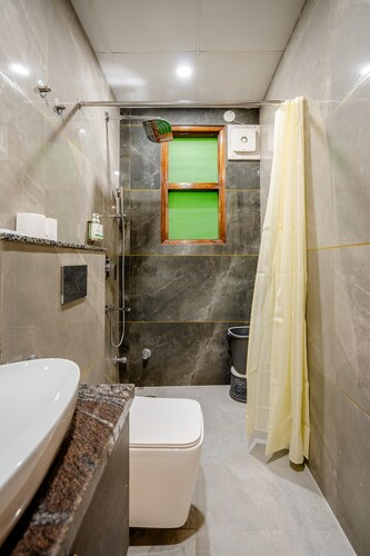 lime tree hotel near medanta