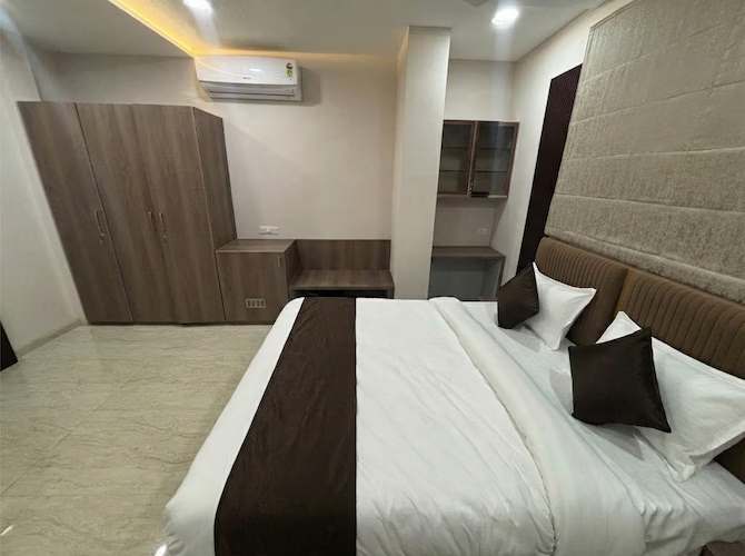 hotel shaurya palace