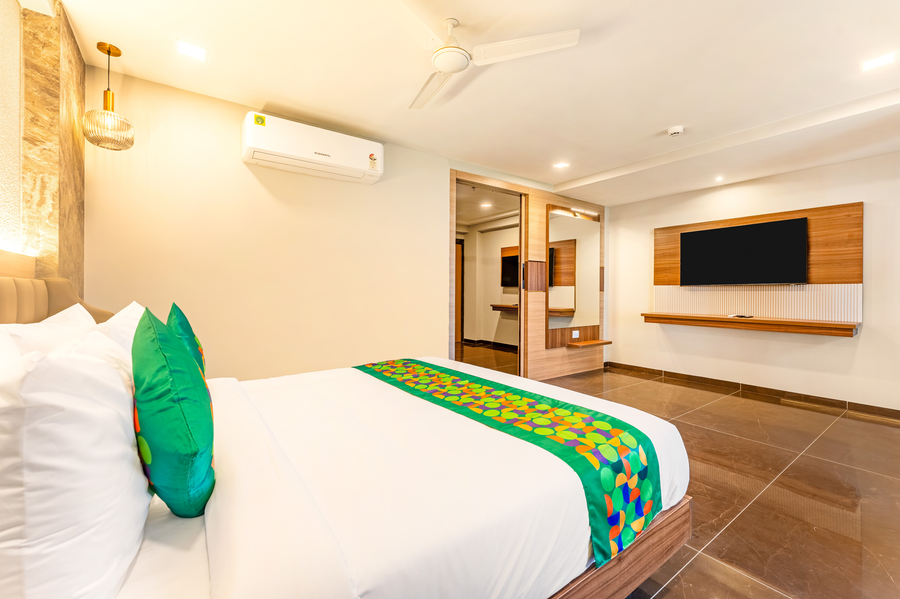 treebo premium nagpur automotive square