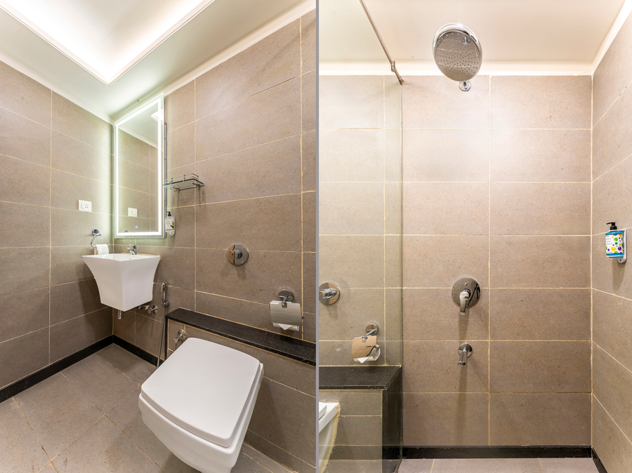 treebo premium nagpur automotive square