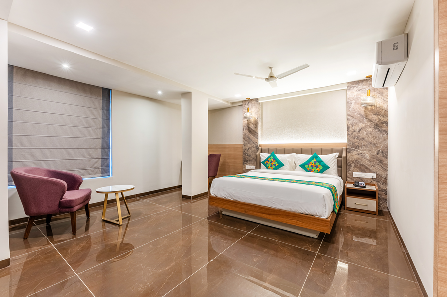 treebo premium nagpur automotive square