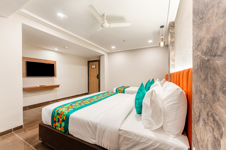 treebo premium nagpur automotive square