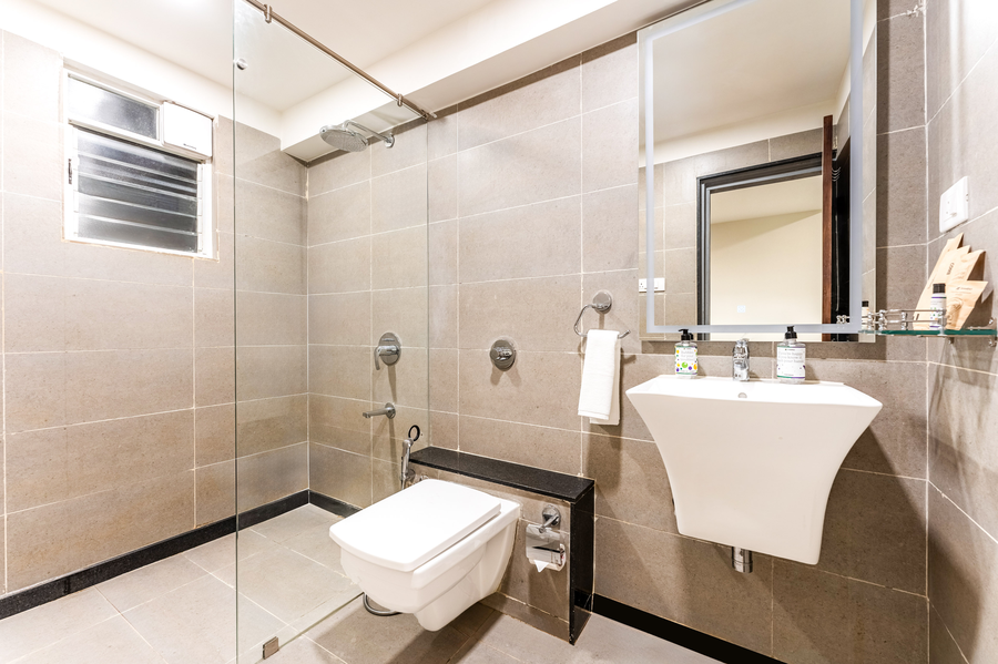 treebo premium nagpur automotive square