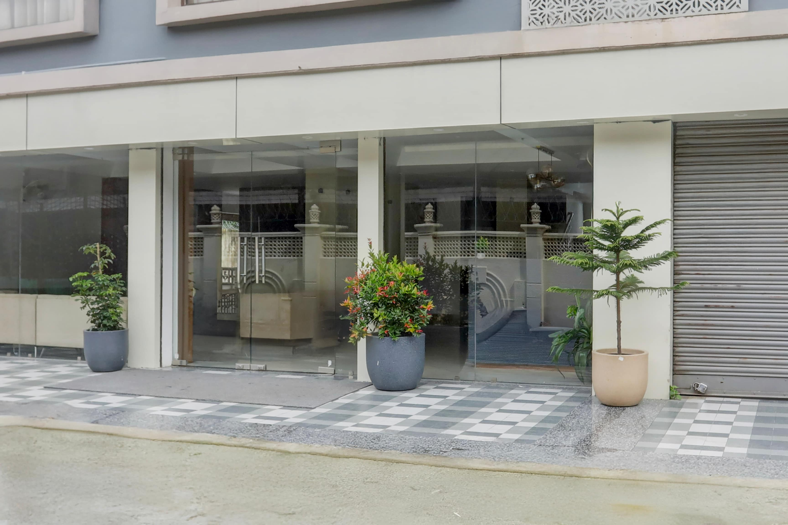 Super Townhouse Oak Sevoke Road Siliguri,,3 star