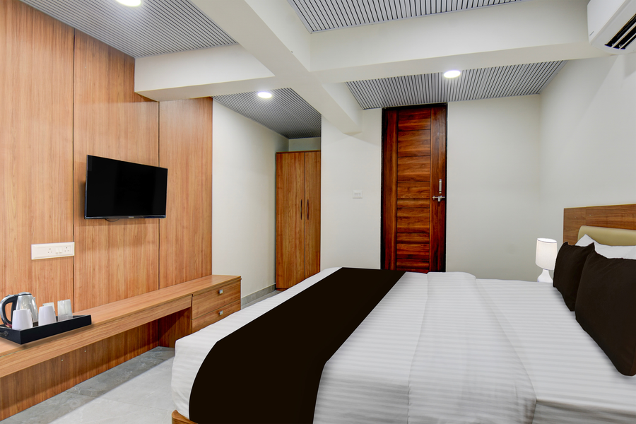 super hotel o pune kasarwadi railway station