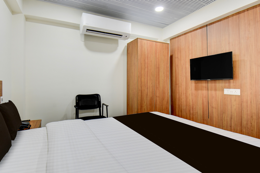 super hotel o pune kasarwadi railway station