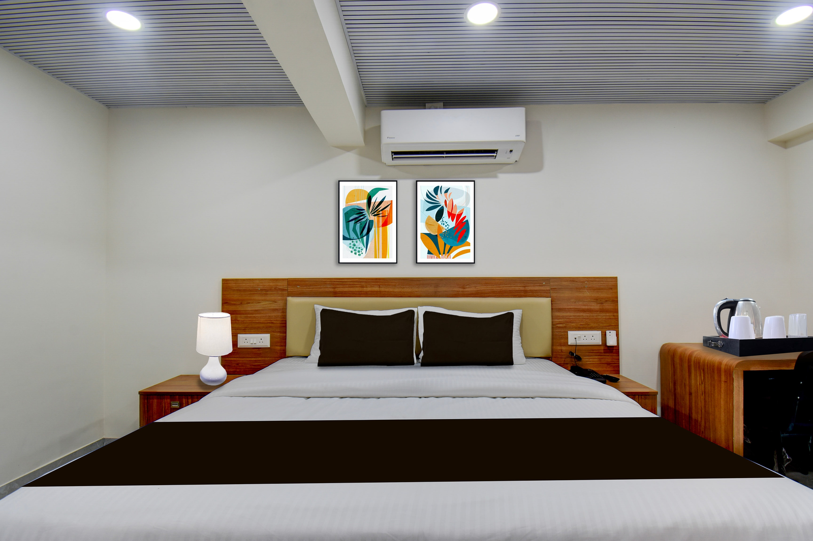 super hotel o pune kasarwadi railway station