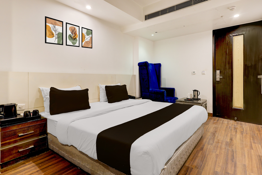 super townhouse oak new delhi central railway junction formerly uppal international