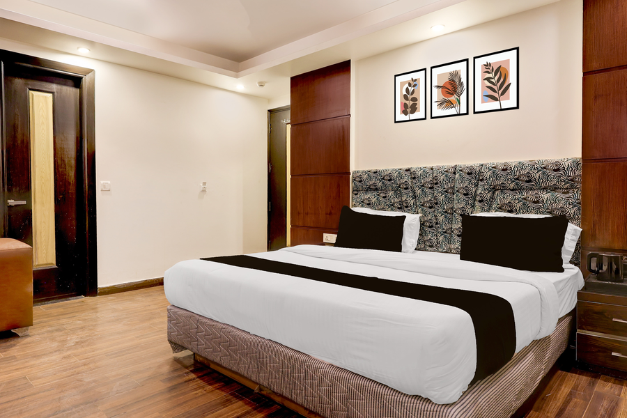 super townhouse oak new delhi central railway junction formerly uppal international