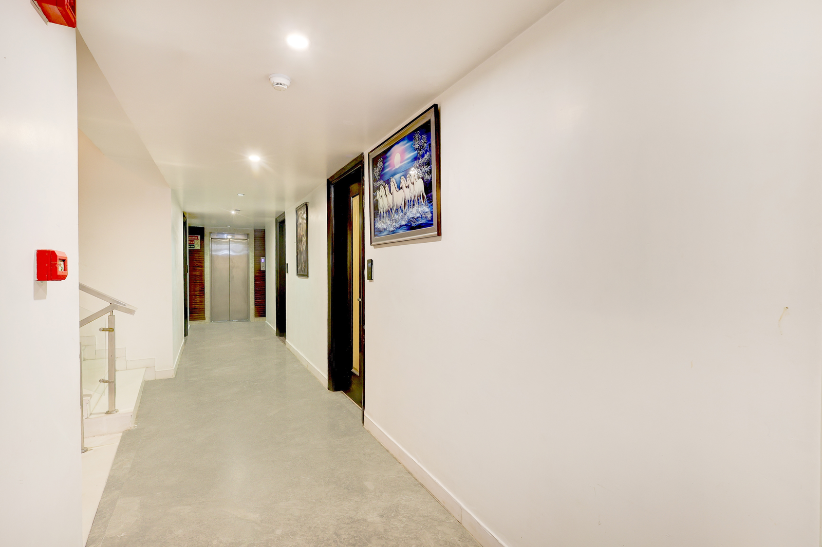 super townhouse oak new delhi central railway junction formerly uppal international