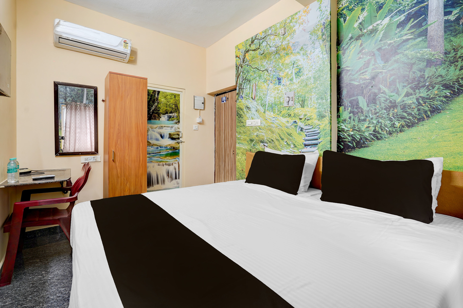 super hotel o karanodai formerly sri vari rooms