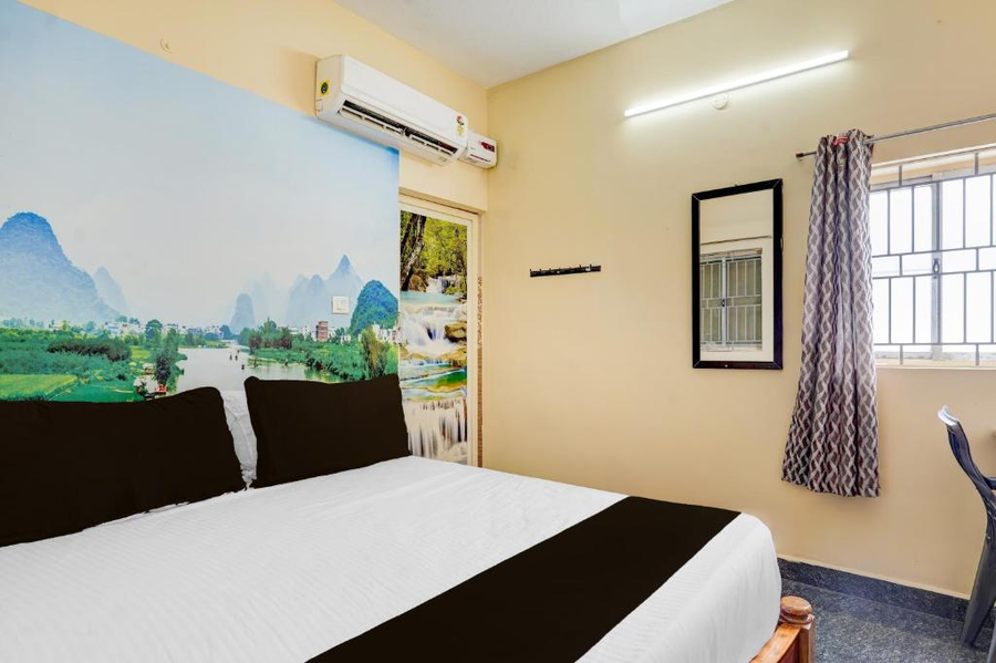 super hotel o karanodai formerly sri vari rooms