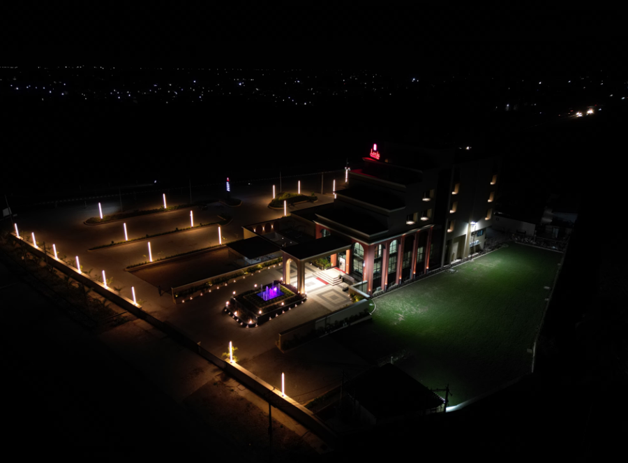 Lords Swastik Studio Kodinar,,3 star