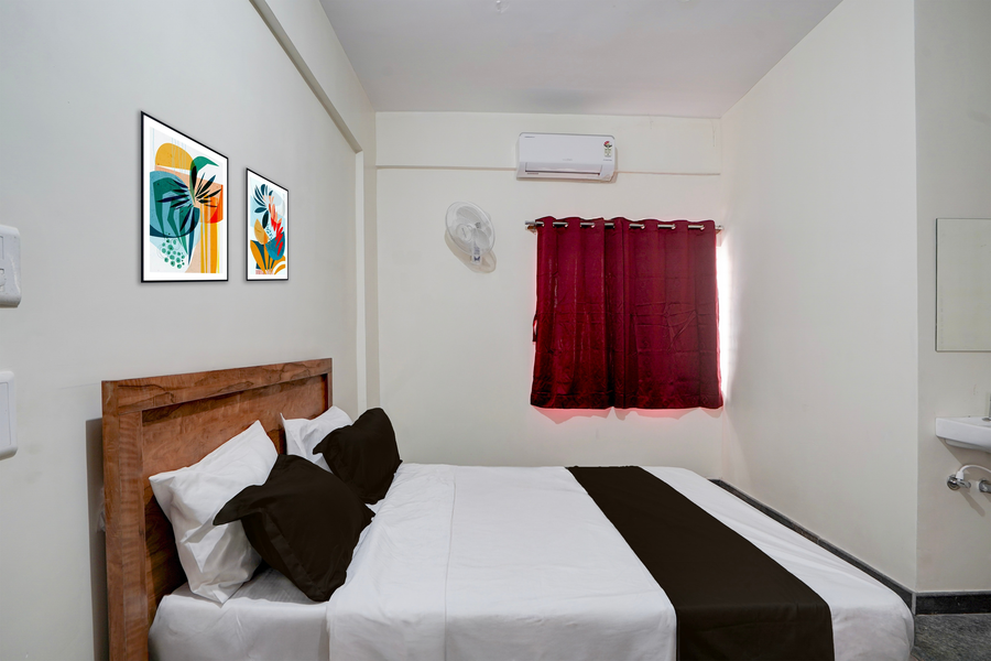 super hotel o jodi sri muneshwara swamy temple