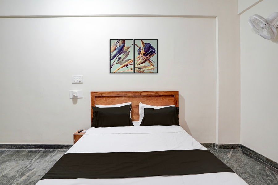 super hotel o jodi sri muneshwara swamy temple