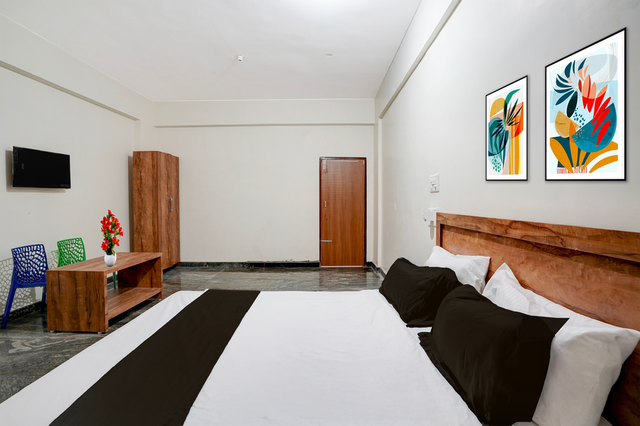 super hotel o jodi sri muneshwara swamy temple