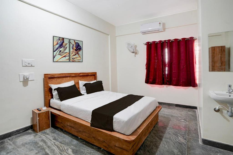 super hotel o jodi sri muneshwara swamy temple