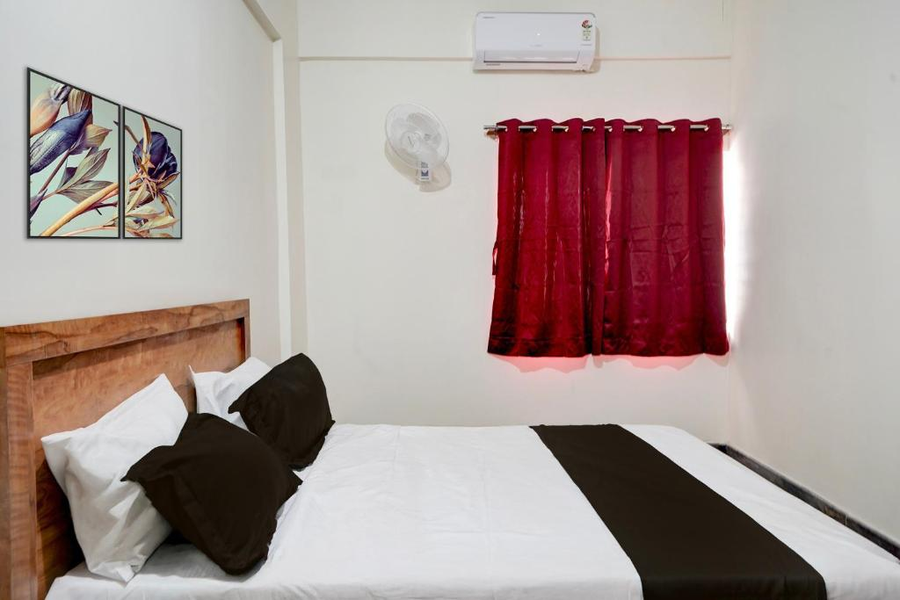 super hotel o jodi sri muneshwara swamy temple