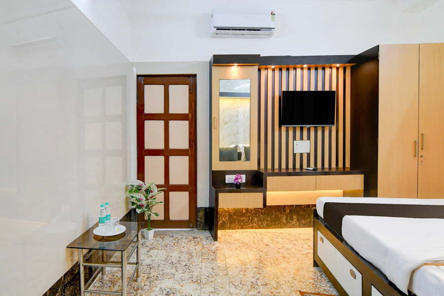 super hotel o howrah railway station