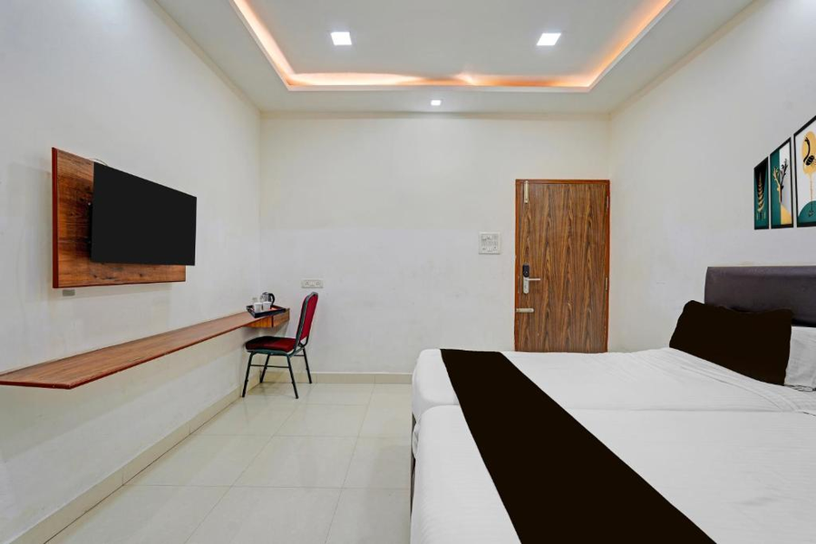 super townhouse vanagaram apollo hospital chennai formerly v hotels and restaurant