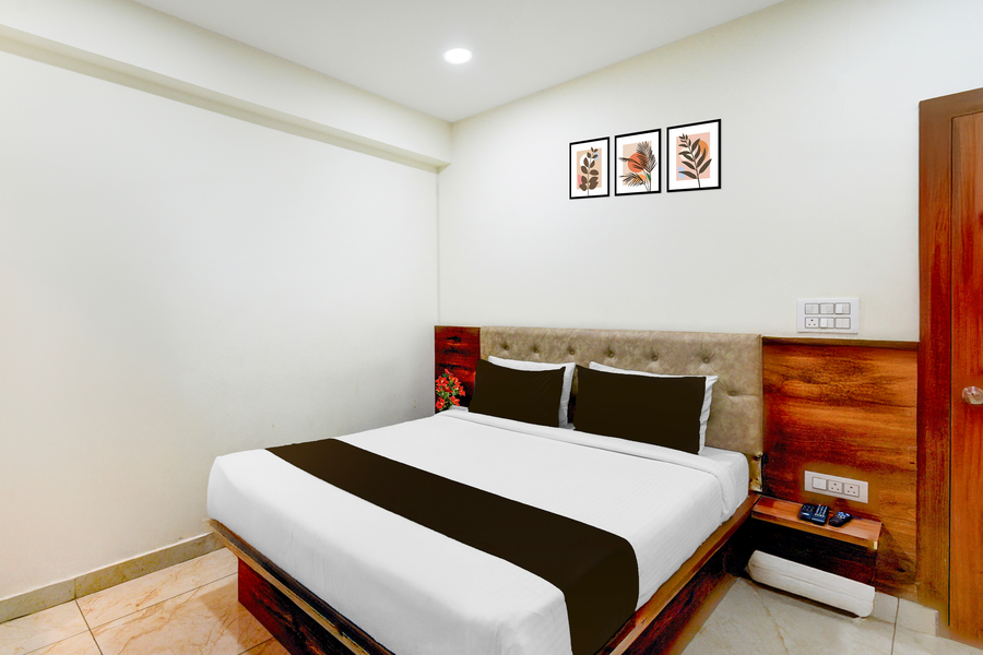 super collection o kakatiya hills formerly shree adithya luxury rooms