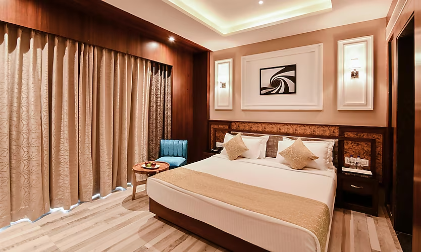 mantra the divine hotel