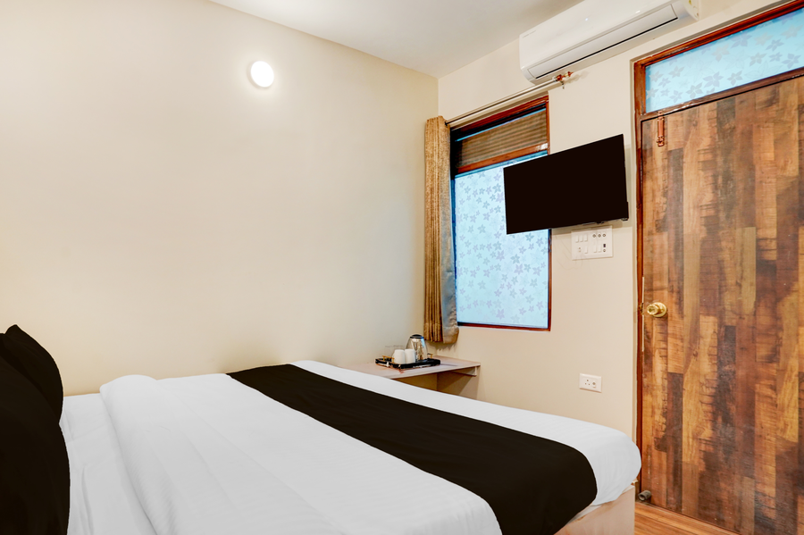 super hotel o ramesh nagar metro station formerly rosewood