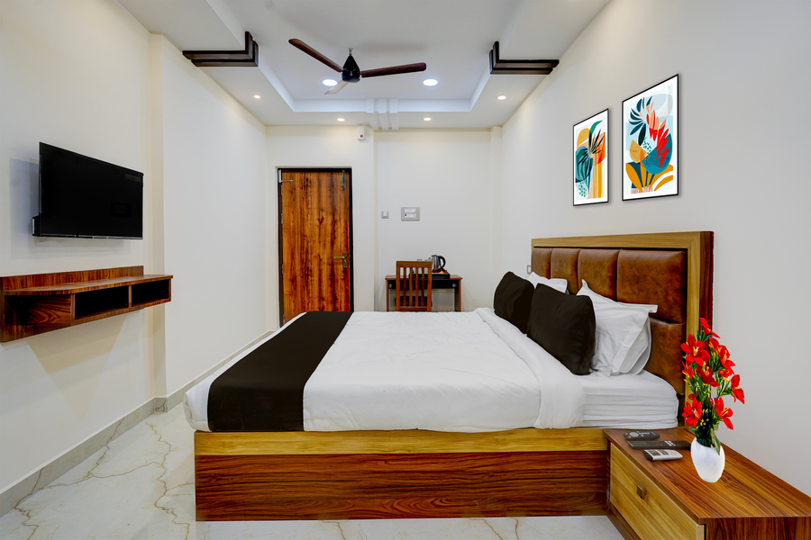 super townhouse guduvancheri junction formerly zafe commercial