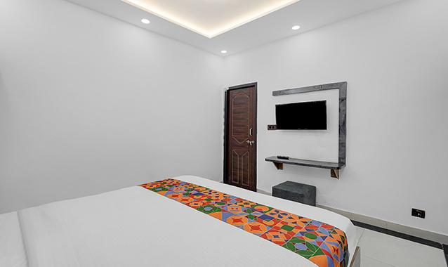 fabhotel yatri nivas