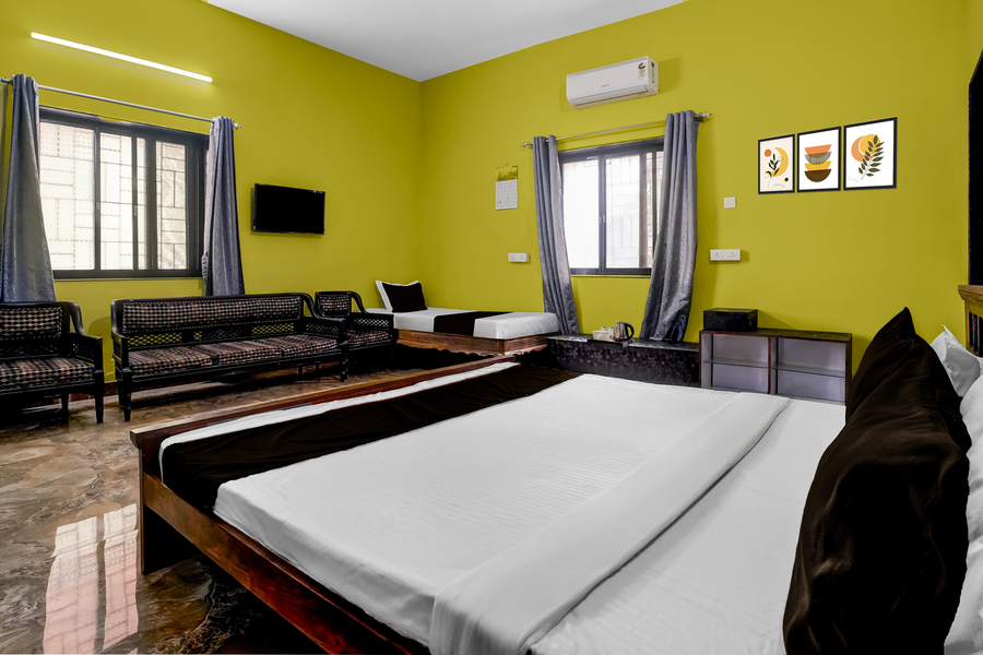 super hotel o thivim railway station formerly silverline villa